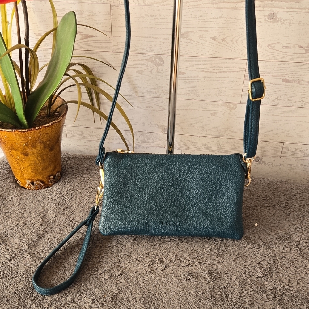 ⭐️Kedzie Crossbody/Wristlet